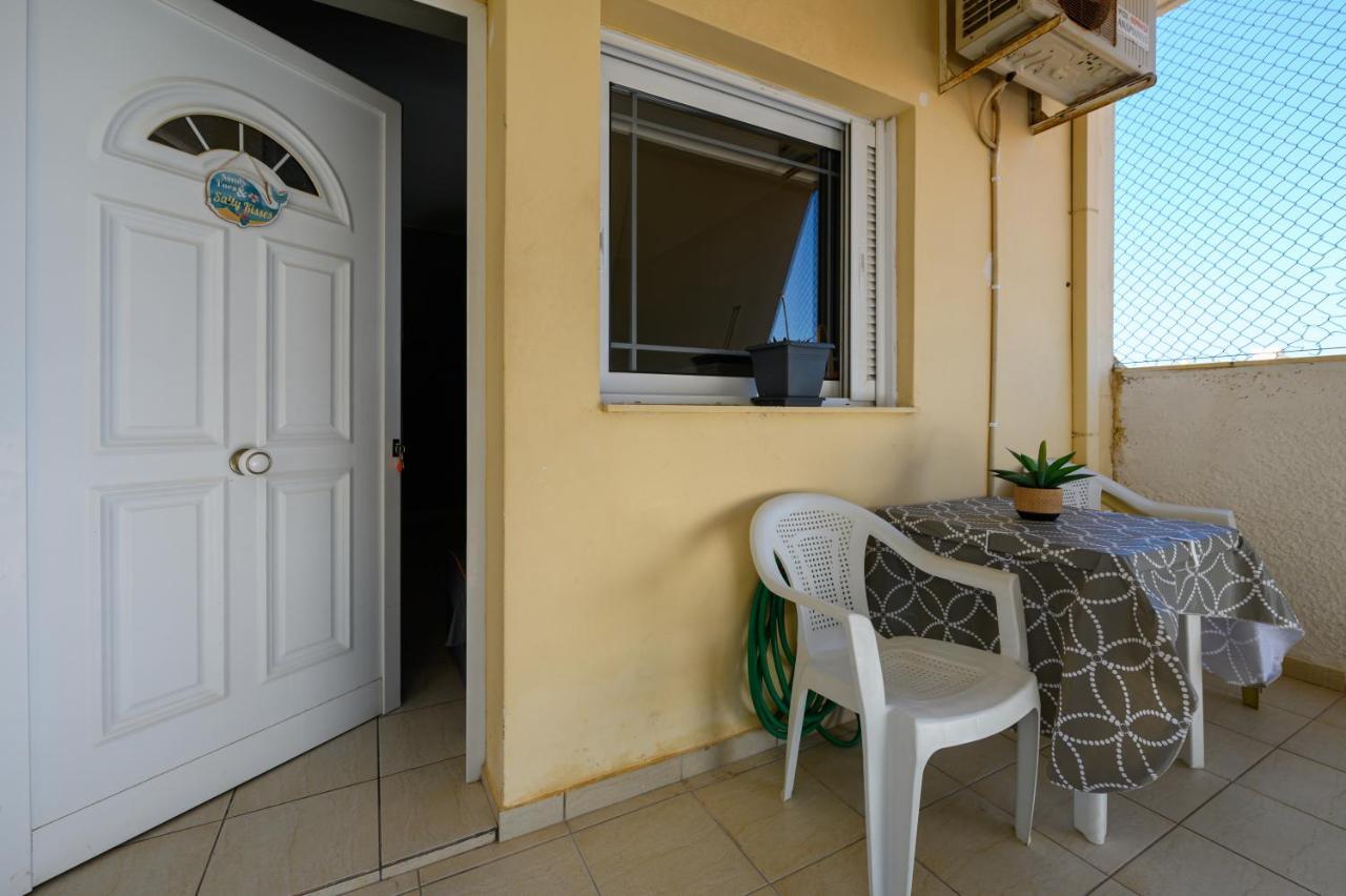 Rea Apartment II "1Minute From The Beach" Kalamata Exterior photo